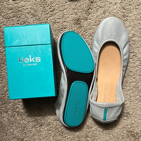 Tieks Gray Foldable Ballet Flats with Split-Sole Design